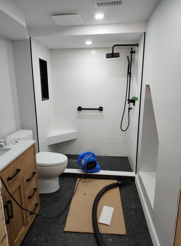 Bathroom coming to completion - Image 2