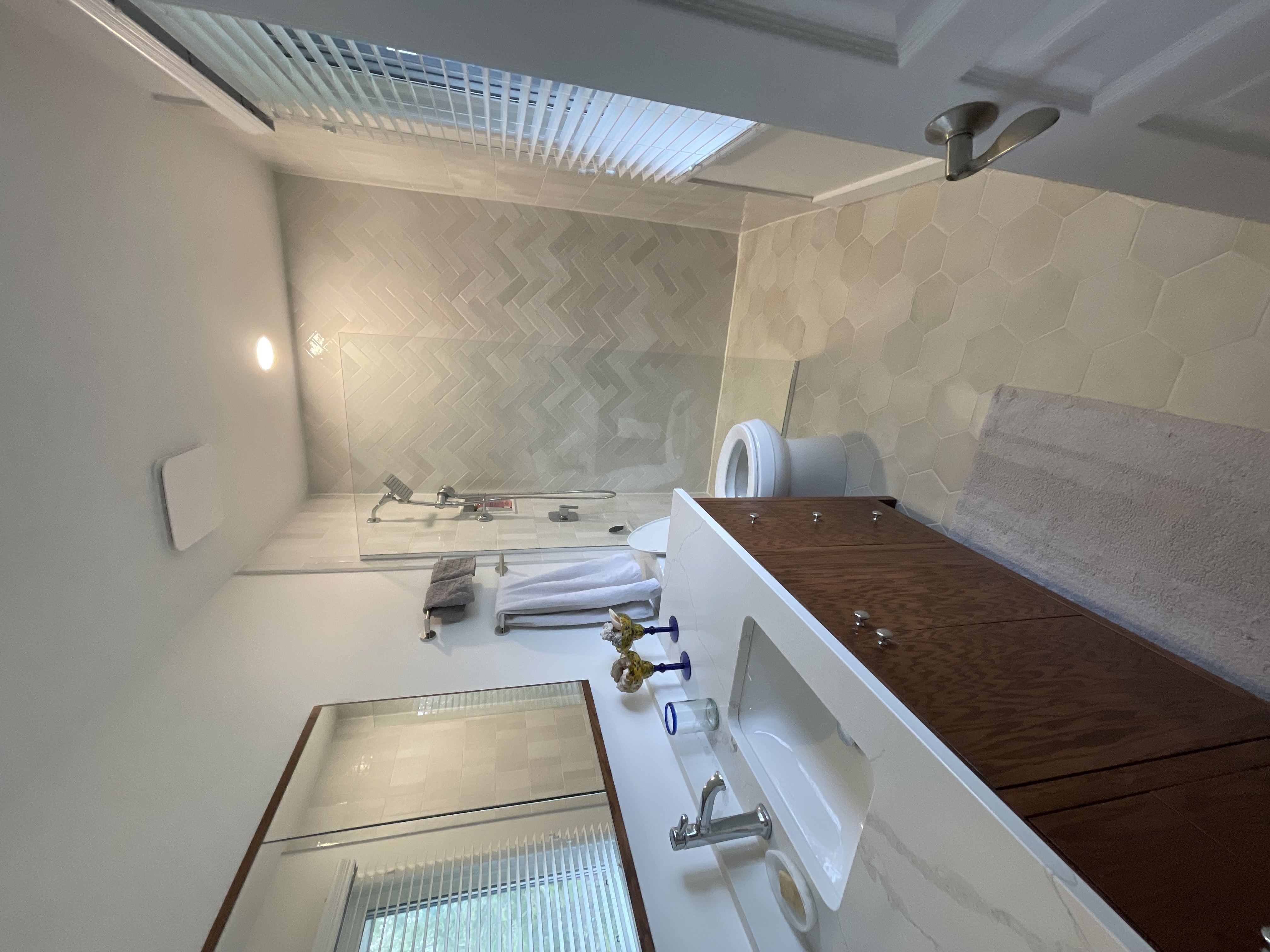 Keanu Karpentry photo 4