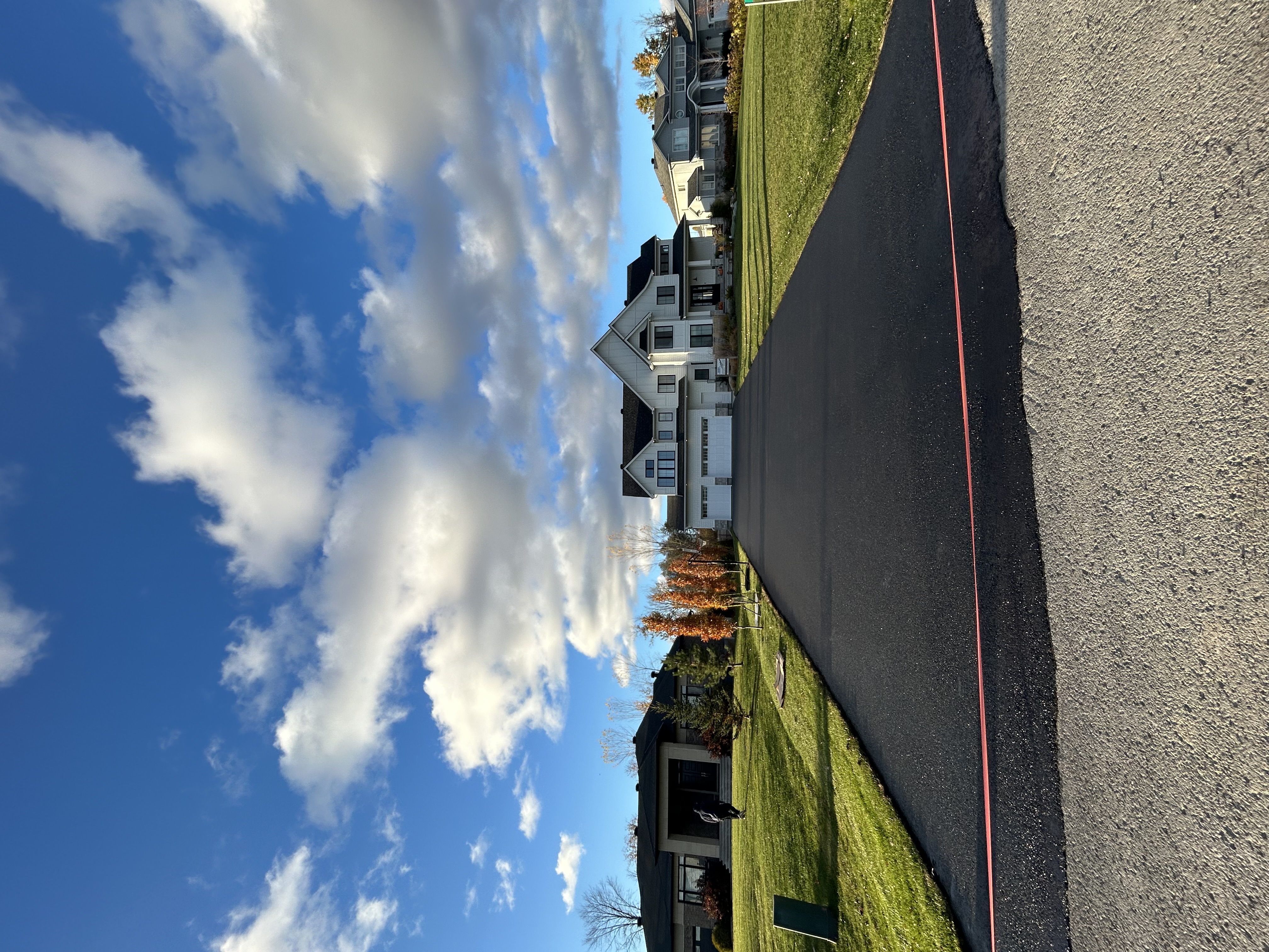 Big Manotick driveway - After