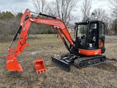 613 Equipment Rentals — Skid Steers, Excavators & Trailers