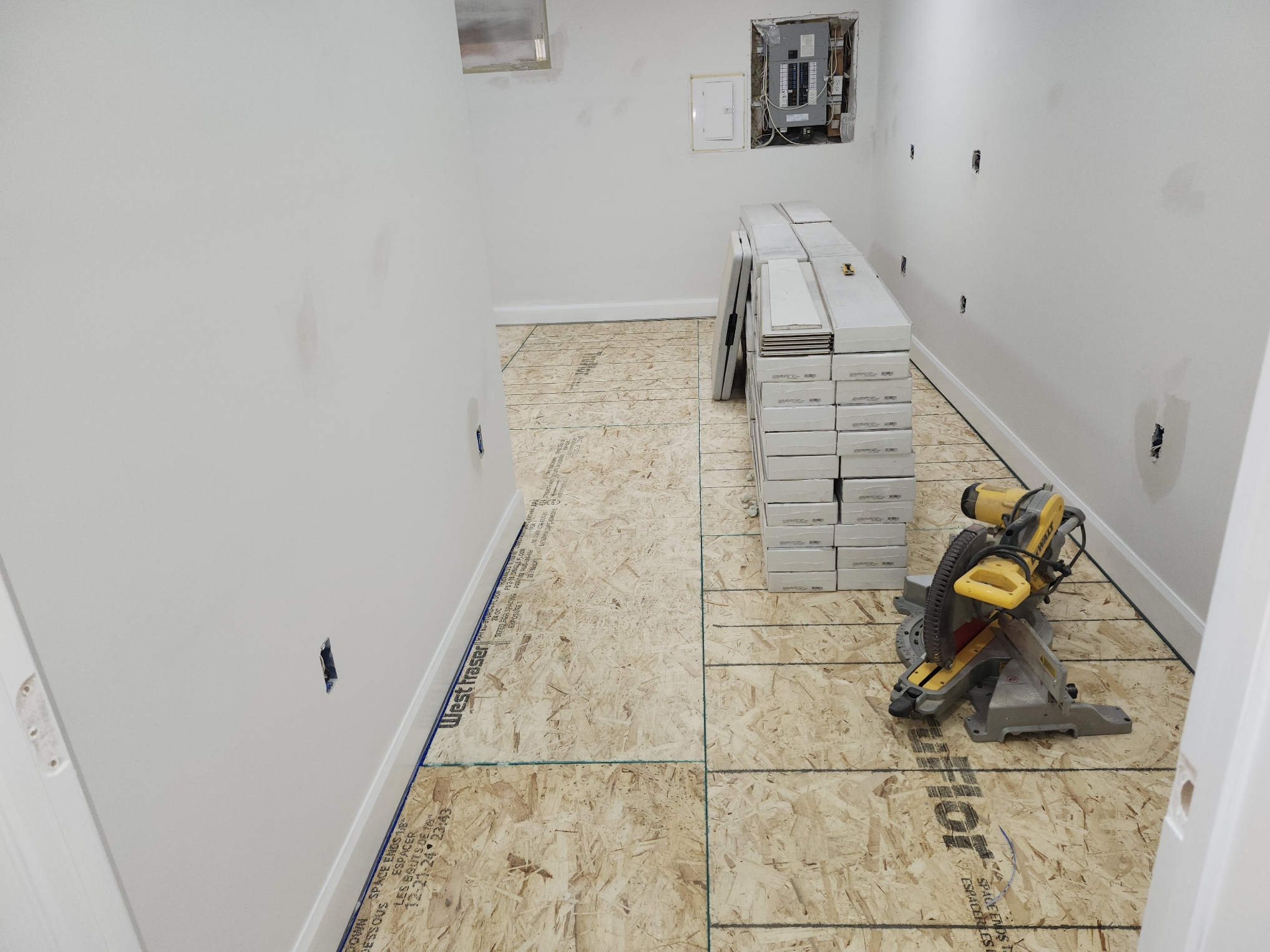 Basement finishing in Barrhaven - during photo 4